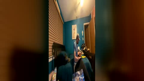 dicswole online show from May 9, 2:06 am