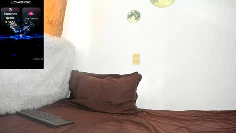 Snapshot of diego__cruz chatting on June 1, 1:46 pm Diego online show from June 1, 1:46 pm