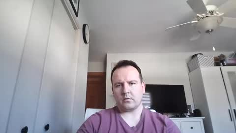 Snapshot of diego_condesso chatting on February 9, 8:24 pm Andy Brownhill online show from February 9, 8:24 pm