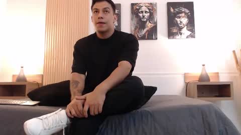 Snapshot of diego_salvatore chatting on July 13, 2:42 pm diego_salvatore online show from July 13, 2:42 pm