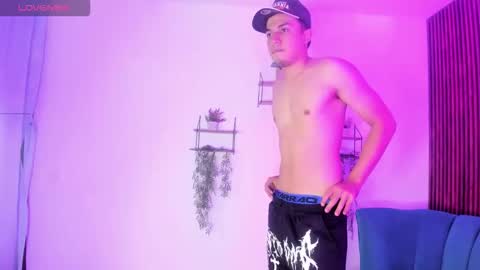 diego_stonne online show from November 27, 1:02 pm