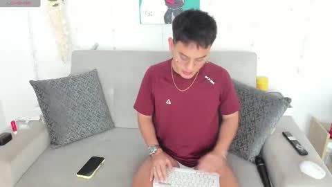 Diego Robles online show from July 4, 7:20 pm