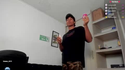 Snapshot of diegsz_ chatting on February 18, 3:54 pm diego online show from February 18, 3:54 pm