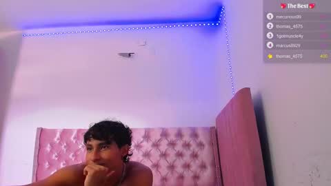 Snapshot of diegsz_ chatting on February 27, 8:42 pm diego online show from February 27, 8:42 pm