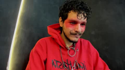 Snapshot of diemond_latinx98 chatting on December 1, 3:39 pm diemond_latinx98 online show from December 1, 3:39 pm