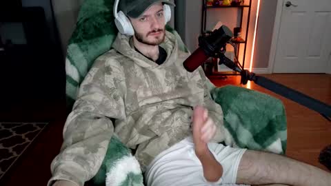 Snapshot of digbicknik chatting on October 2, 3:35 am digbicknik online show from October 2, 3:35 am