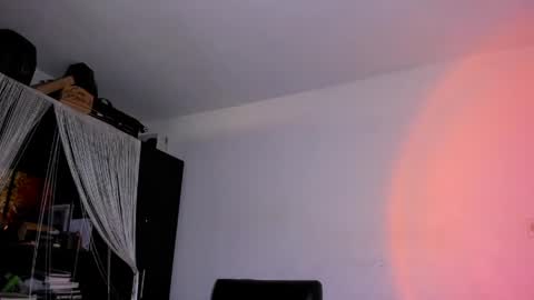 Snapshot of diiego_xxx chatting on June 1, 11:56 am diiego_xxx online show from June 1, 11:56 am