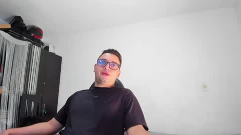 diiego_xxx online show from July 25, 6:49 pm