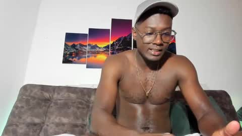 Snapshot of dilaan_carter chatting on November 1, 2:52 pm joshua online show from November 1, 2:52 pm