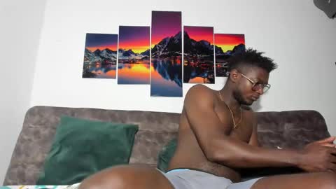Snapshot of dilaan_carter chatting on January 15, 12:54 pm joshua online show from January 15, 12:54 pm
