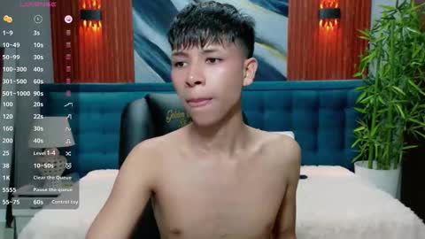  DILAN online show from December 18, 6:03 pm