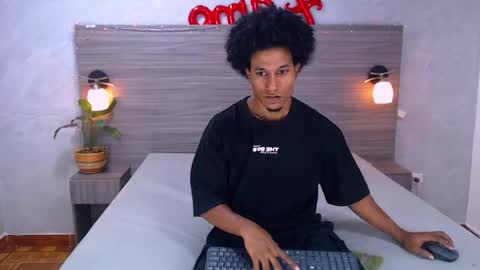 dilan_hall online show from June 1, 7:04 pm
