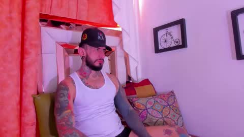 dilan_scootk_ online show from March 21, 3:37 pm