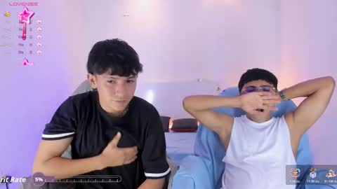 Snapshot of dilans_lc chatting on November 14, 7:45 pm dilan y noha online show from November 14, 7:45 pm