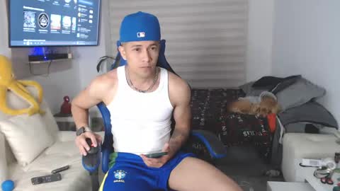 dilanxxx8888 online show from April 8, 4:01 am