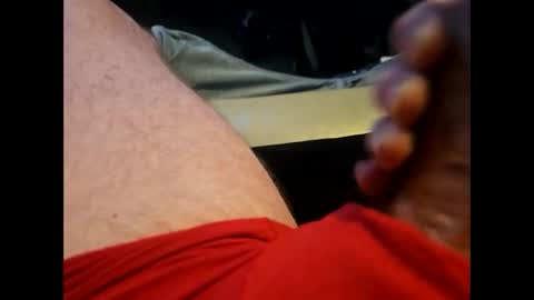 Snapshot of dilf232323 chatting on December 24, 10:33 am Dilf online show from December 24, 10:33 am