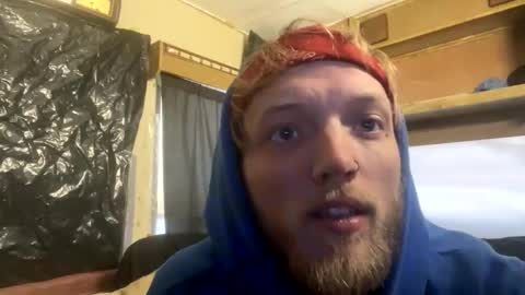 Snapshot of dilf_96 chatting on December 13, 9:31 pm Daddy online show from December 13, 9:31 pm