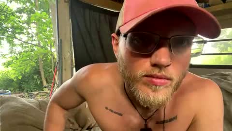 Daddy online show from June 10, 8:30 pm