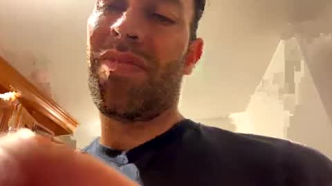 dilfofthenextdoor42 online show from March 18, 4:48 am