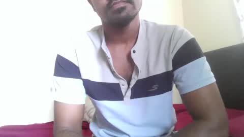 Snapshot of dilip_09 chatting on December 6, 2:46 am dilip_09 online show from December 6, 2:46 am