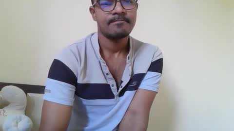 Snapshot of dilip_09 chatting on September 14, 2:00 am dilip_09 online show from September 14, 2:00 am