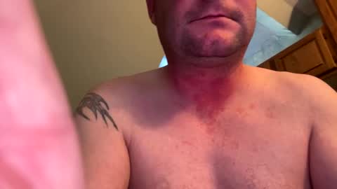 Snapshot of dill327 chatting on December 15, 5:10 pm dill327 online show from December 15, 5:10 pm