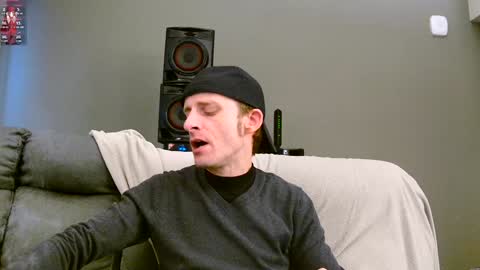 Dilldough405 online show from January 1, 5:11 pm