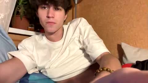 Snapshot of dimamozaev400 chatting on November 17, 8:58 pm Dima online show from November 17, 8:58 pm