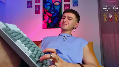 Julian Independent Model online show from December 3, 11:14 pm