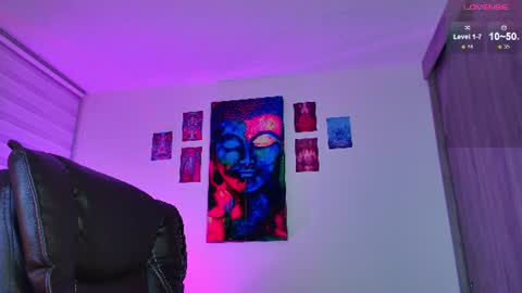 Julian Independent Model online show from June 17, 12:02 am