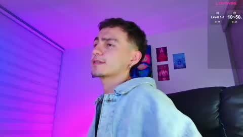 Julian Independent Model online show from July 29, 11:25 pm