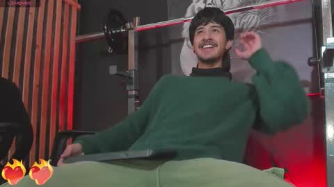 Snapshot of dimitrideluxe chatting on October 25, 7:41 pm Dimitri online show from October 25, 7:41 pm