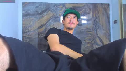 Snapshot of dimitrideluxe chatting on November 22, 12:37 pm Dimitri online show from November 22, 12:37 pm