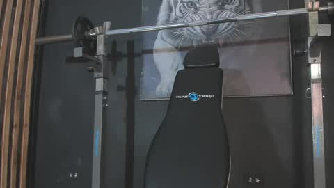 Snapshot of dimitrideluxe chatting on November 26, 9:27 pm Dimitri online show from November 26, 9:27 pm