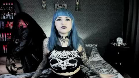 Snapshot of dimmuanddarkness chatting on January 24, 2:39 am dimmuanddarkness online show from January 24, 2:39 am