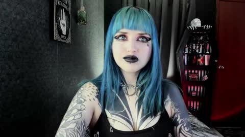 Snapshot of dimmuanddarkness chatting on February 12, 10:46 am dimmuanddarkness online show from February 12, 10:46 am