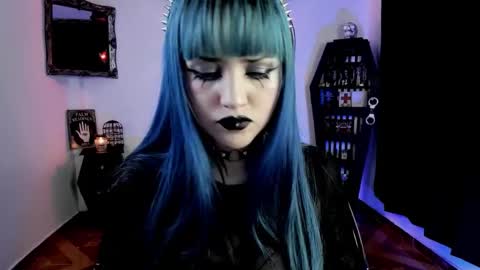 Snapshot of dimmuanddarkness chatting on October 31, 8:37 am dimmuanddarkness online show from October 31, 8:37 am