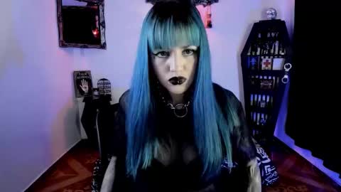 Snapshot of dimmuanddarkness chatting on November 20, 8:03 am dimmuanddarkness online show from November 20, 8:03 am