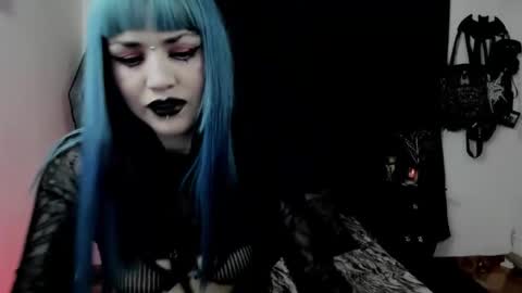 dimmuanddarkness online show from March 18, 7:44 am