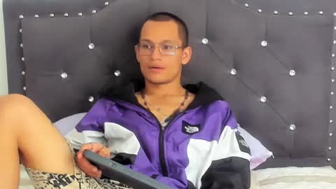 Snapshot of dimondaniel chatting on June 16, 8:00 pm DimonDaniel online show from June 16, 8:00 pm