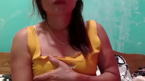 Snapshot of dimple_42 chatting on February 1, 9:54 am Dimple online show from February 1, 9:54 am