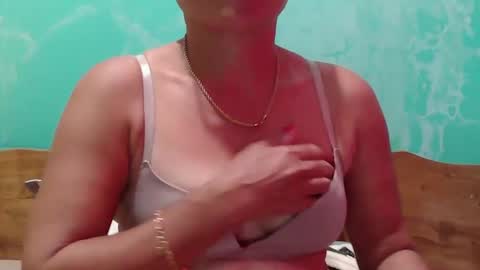 Snapshot of dimple_42 chatting on February 7, 9:05 am Dimple online show from February 7, 9:05 am