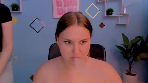 dina_bloom online show from July 20, 8:33 pm