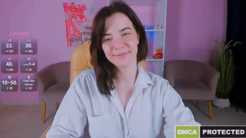 dina_fox_ online show from December 17, 4:53 pm