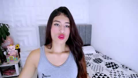 Snapshot of dina_mcry chatting on March 8, 4:06 pm DINA online show from March 8, 4:06 pm