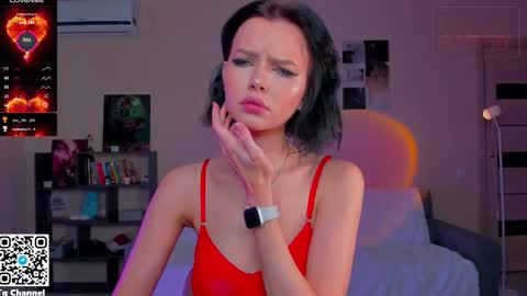 Snapshot of dindin_ chatting on November 27, 8:16 am Jessie online show from November 27, 8:16 am