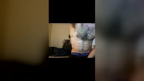 Snapshot of dinglerdingler chatting on May 8, 11:43 pm Dingler online show from May 8, 11:43 pm