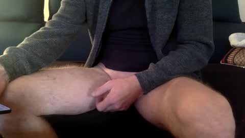 Snapshot of dinnerout1111 chatting on December 28, 2:21 pm dinnerout1111 online show from December 28, 2:21 pm