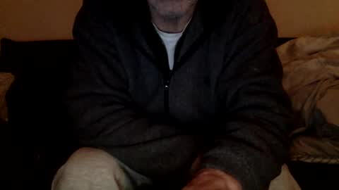 Snapshot of dinnerout1111 chatting on January 13, 12:41 am dinnerout1111 online show from January 13, 12:41 am