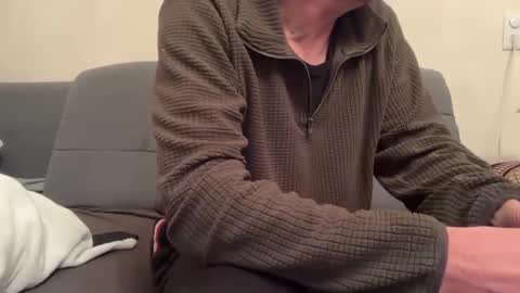 Snapshot of dinnerout1111 chatting on October 28, 7:38 pm dinnerout1111 online show from October 28, 7:38 pm